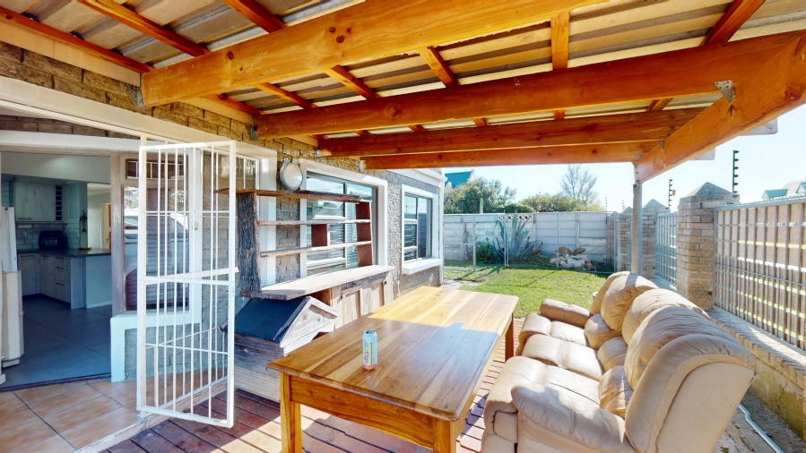 2 Bedroom Property for Sale in Admirals Park Western Cape